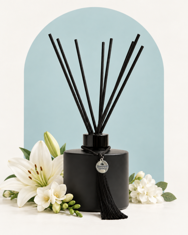 Clean Linen Reed Diffuser by Harlequin Candles, a hand-poured 200 ml reed diffuser with freesia, lily and soft white floral notes, made in Melbourne.